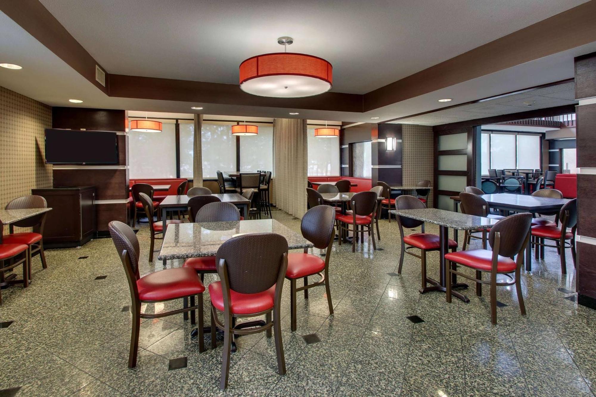 Heritage Inn & Suites The Woodlands, Trademark By Wyndham Eksteriør billede